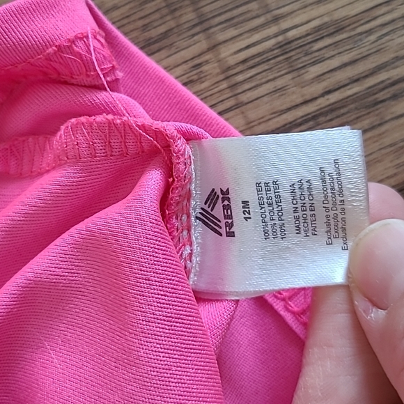 Pink Reebok athletic tee - Picture 4 of 4